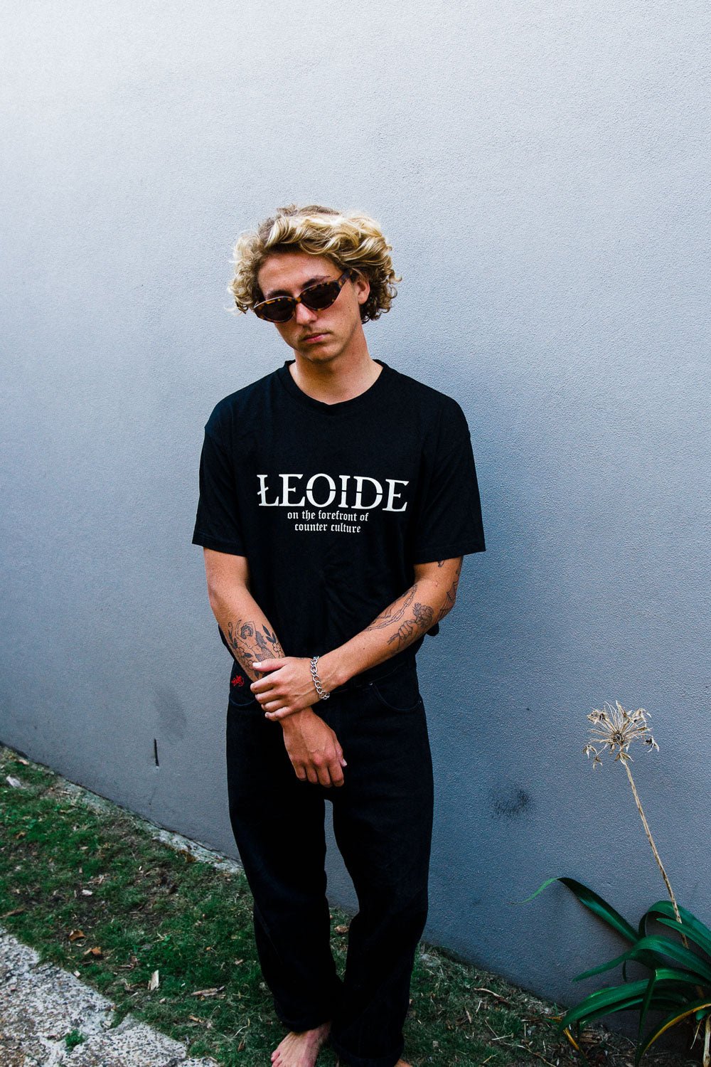 COUNTER CULTURE T-SHIRT - BLACK ŁEOIDE
