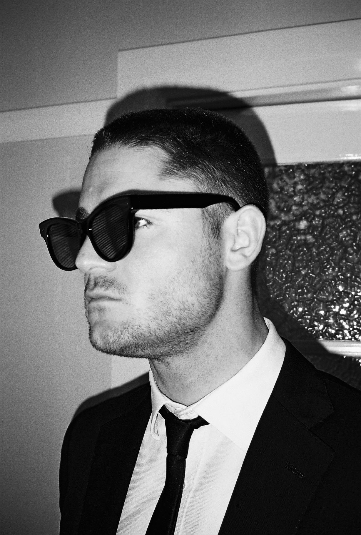 HELIX Black Polarised Sunglasses | Leoide Eyewear