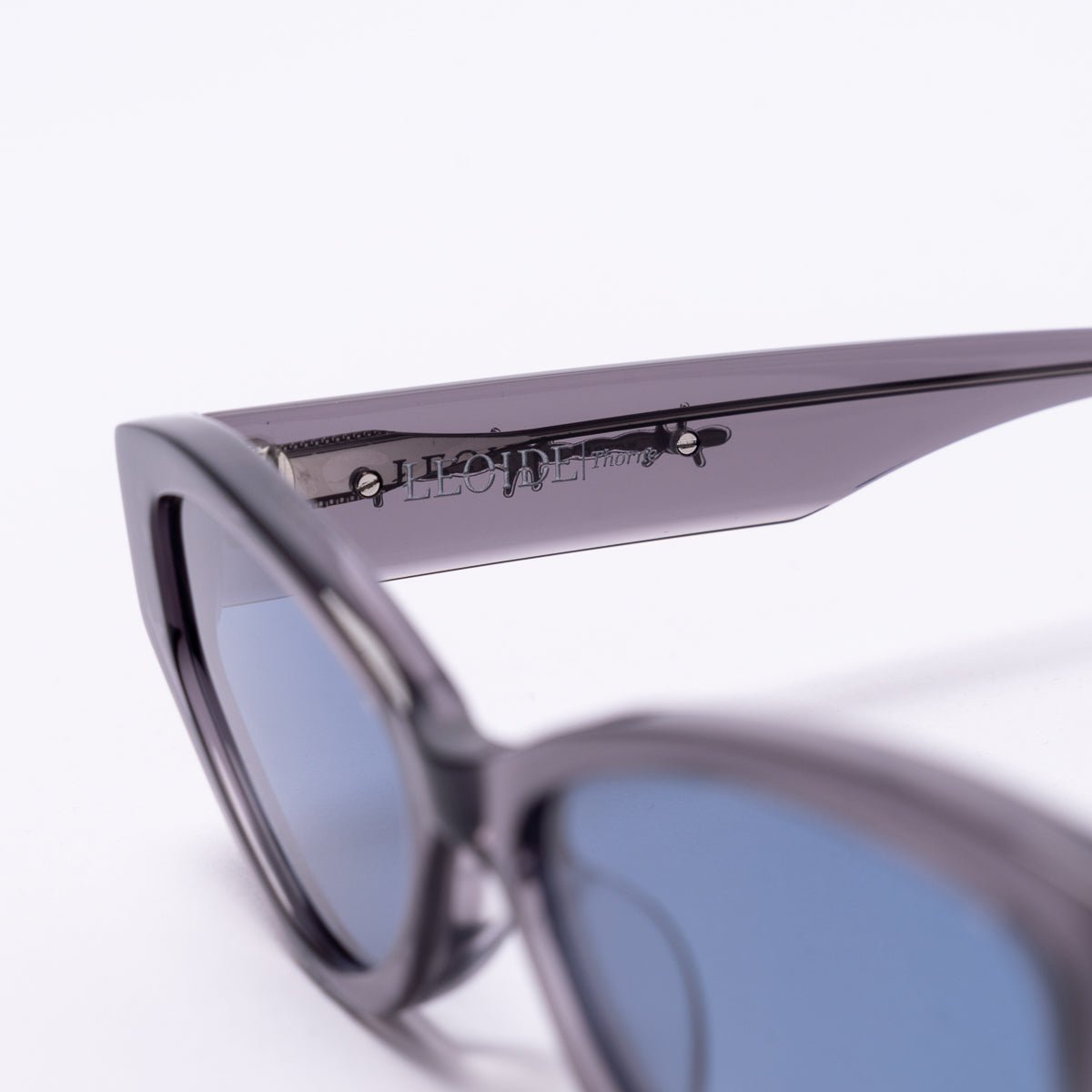 THORNE - Translucent Smoke Frames / Sea Blue Lens / Silver